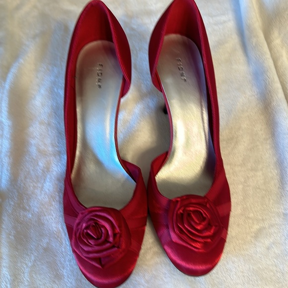 Shoes high heels Fiona brand worn once Beautiful! - Picture 6 of 7